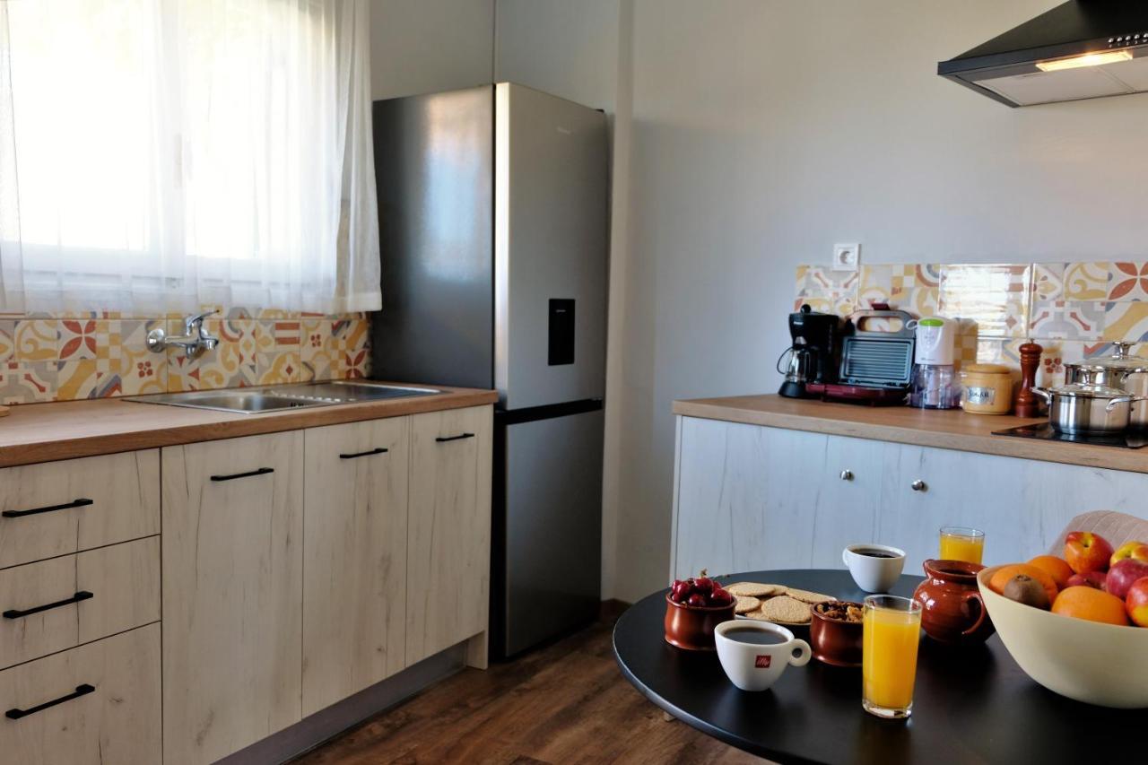 Remvi Apartments Assos Асос Екстериор снимка
